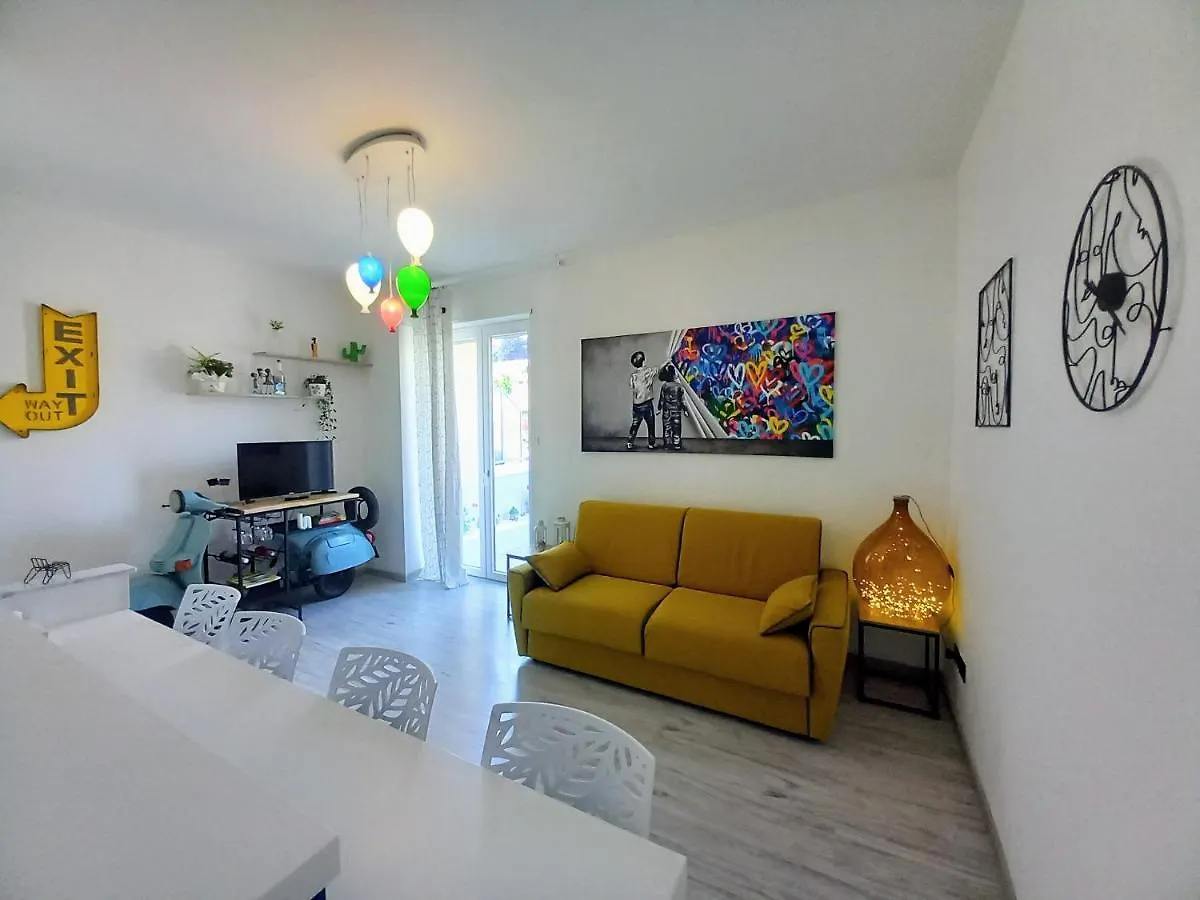 La Rosa Blutique Guesthouse - Boutique Apartment Near Como Lucino 0*,  Italien