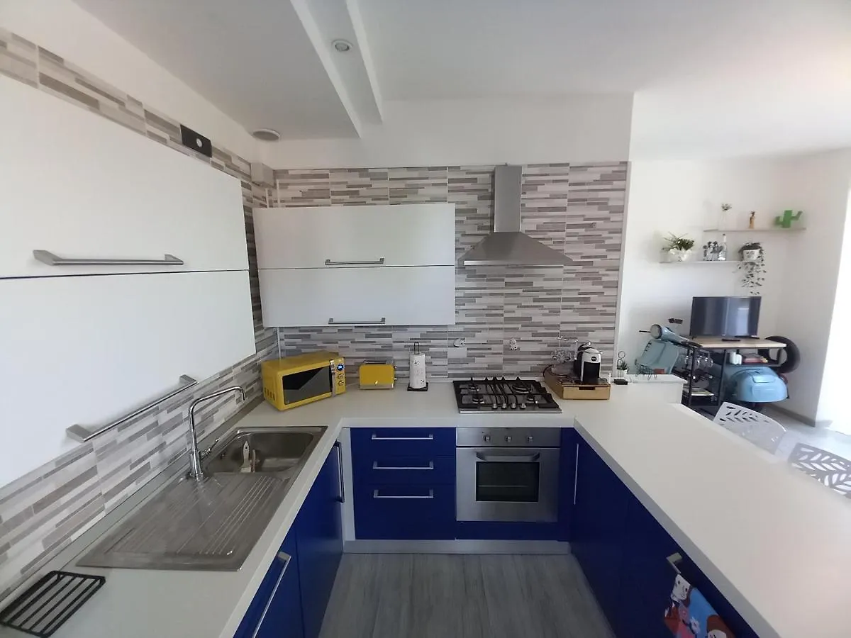 La Rosa Blutique Guesthouse - Boutique Apartment Near Como Lucino Italien