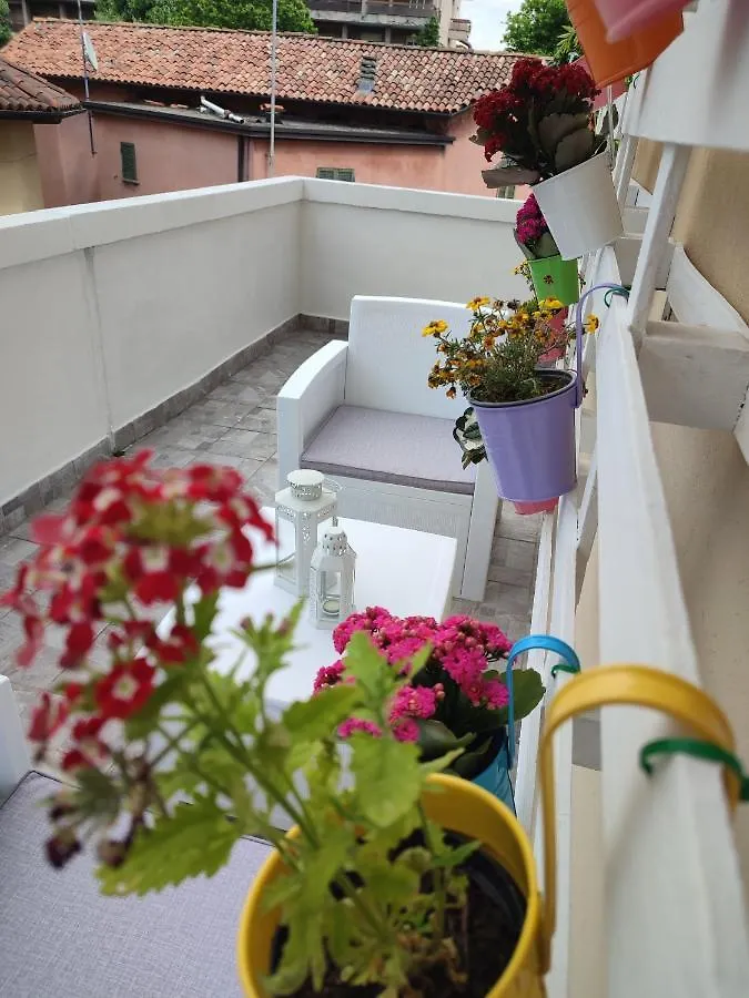 La Rosa Blutique Guesthouse - Boutique Apartment Near Como Lucino