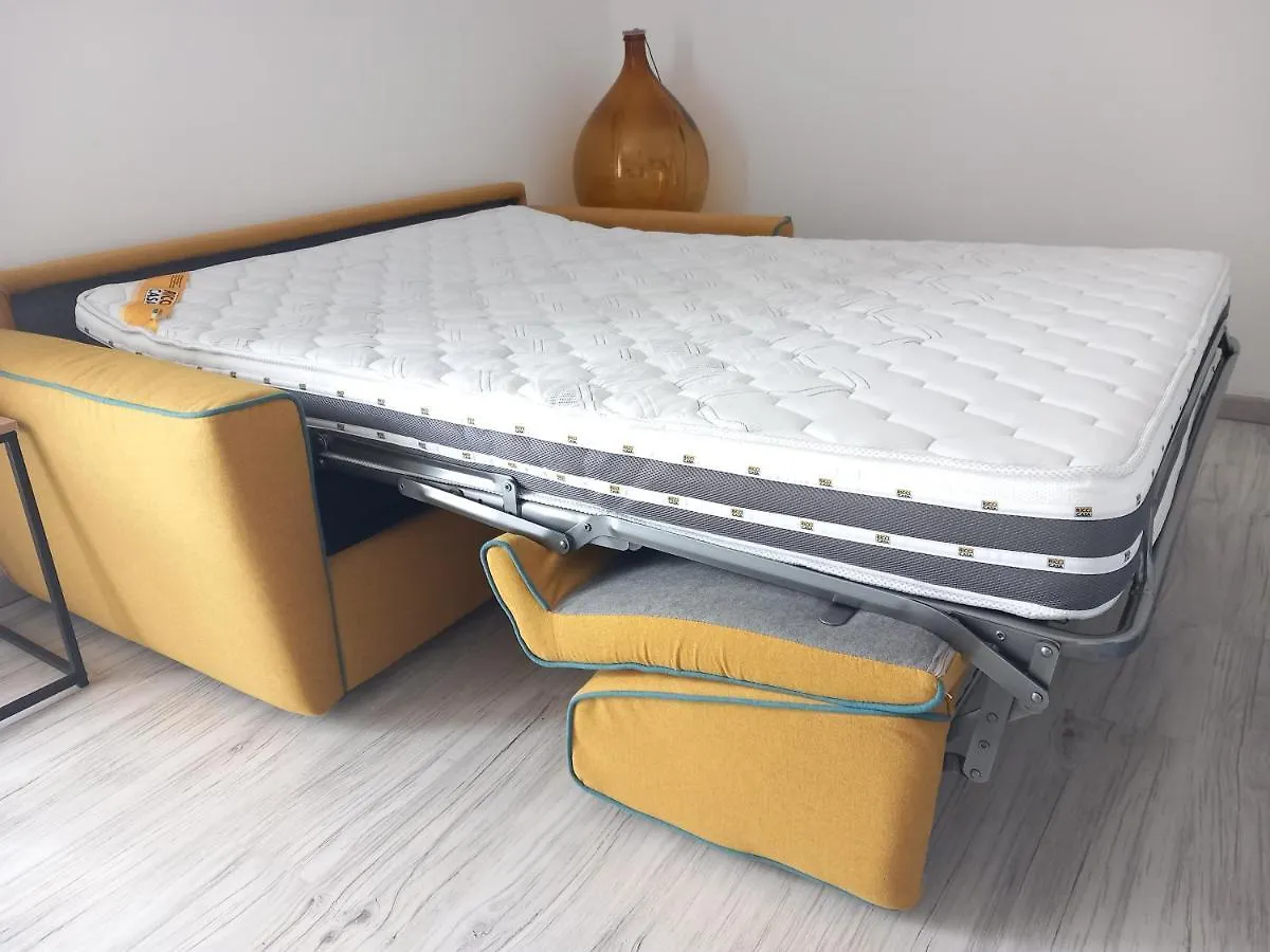 La Rosa Blutique Guesthouse - Boutique Apartment Near Como Lucino Italien